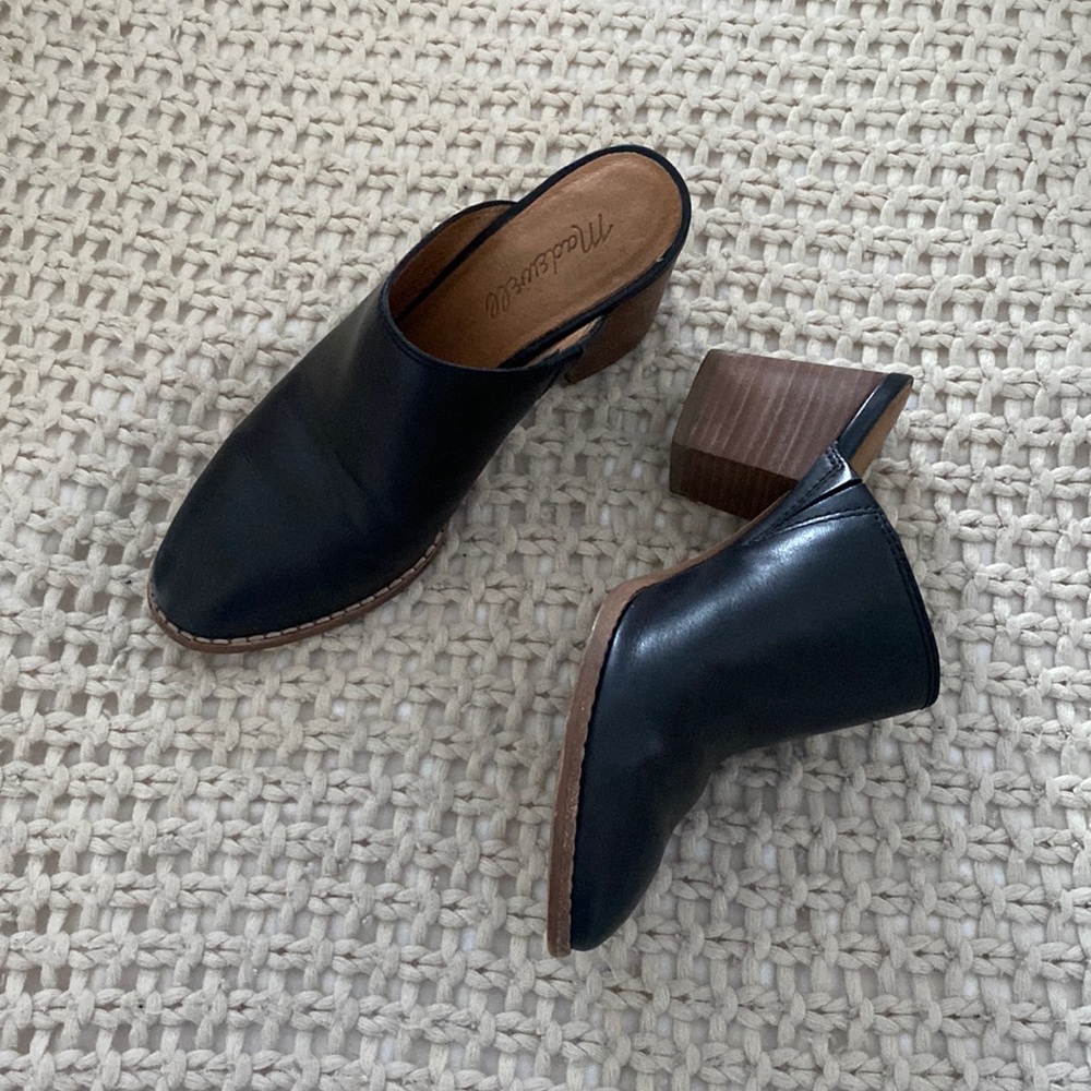 Madewell black leather mules